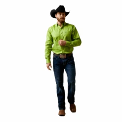 Ariat® Men's Team Logo Fitted Macaw Green Button Down Shirt 10042169 5 Ariat® Men's Team Logo Fitted Macaw Green Button Down Shirt 10042169 -Western Cowboy Equipment Store 10042169c