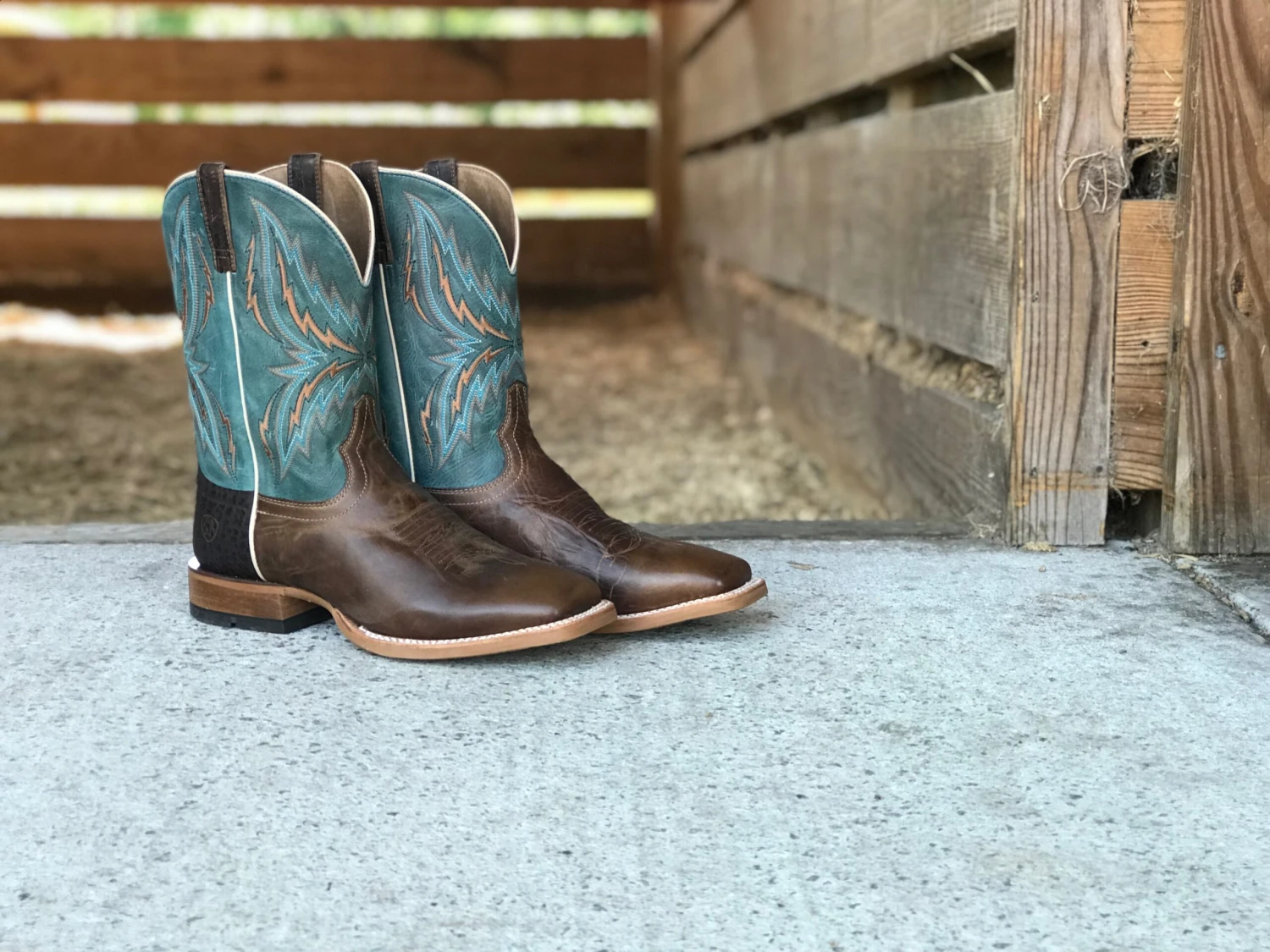 Ariat® Men's Arena Rebound Dusted Wheat & Heritage Blue Boots 10021679 6 Ariat® Men's Arena Rebound Dusted Wheat & Heritage Blue Boots 10021679 - Image 6